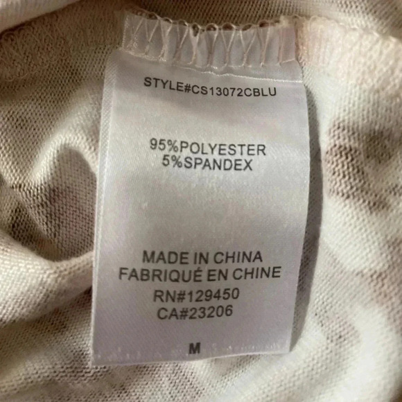 💥🆕 Como Blu Smocked All Over Print Short Sleeve Top M🆕 - Picture 9 of 10